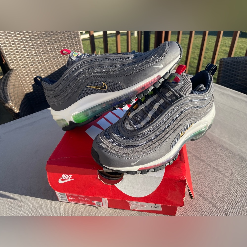 NEW YOUTH KIDS NIKE AIR MAX 97 EOI EVOLUTION OF ICONS SIZE 4Y SHOES